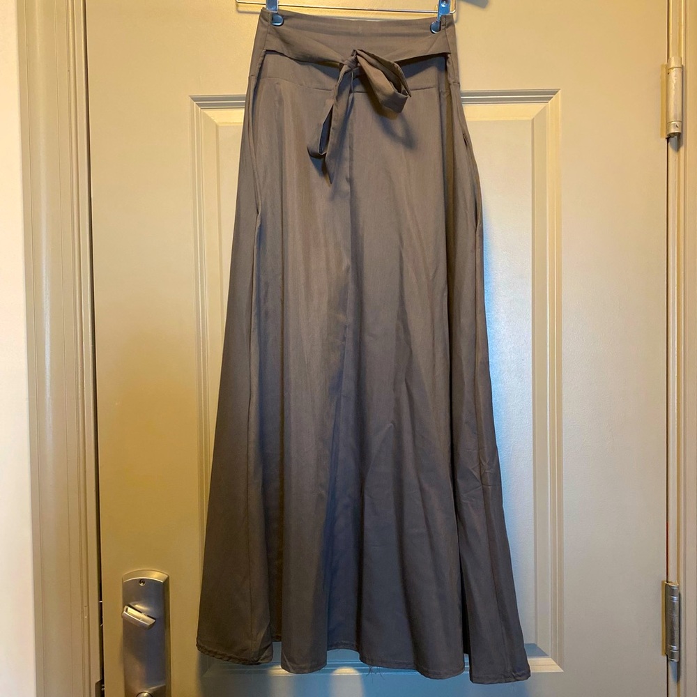 Gray long skirt